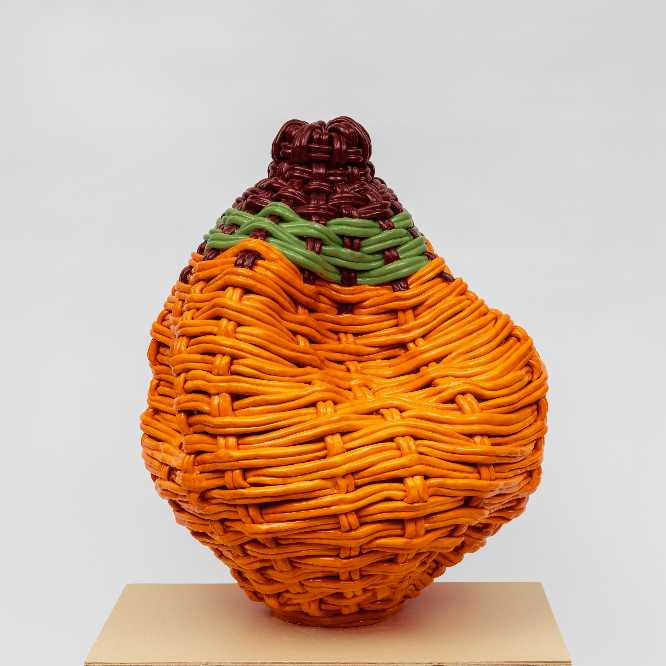 Xanthe Somers, Weaver's Woe, 2024. Glazed stoneware, 57 × 50 × 50 cm.
